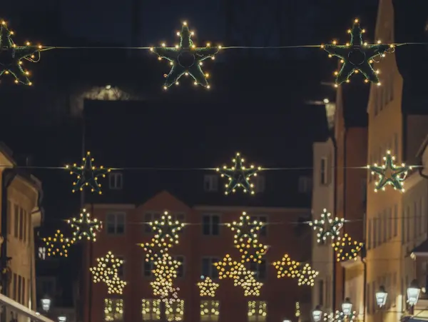 Weihnachtsbeleuchtung mit Sternen in Kaufbeuren