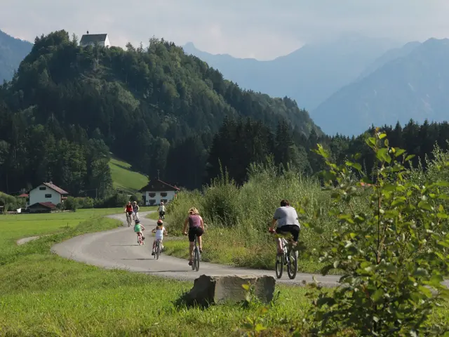 Radweg zur Schöllanger Burgkirche